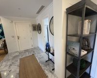 Wiederverkauf - apartment - Marbella - Guadalmina Baja