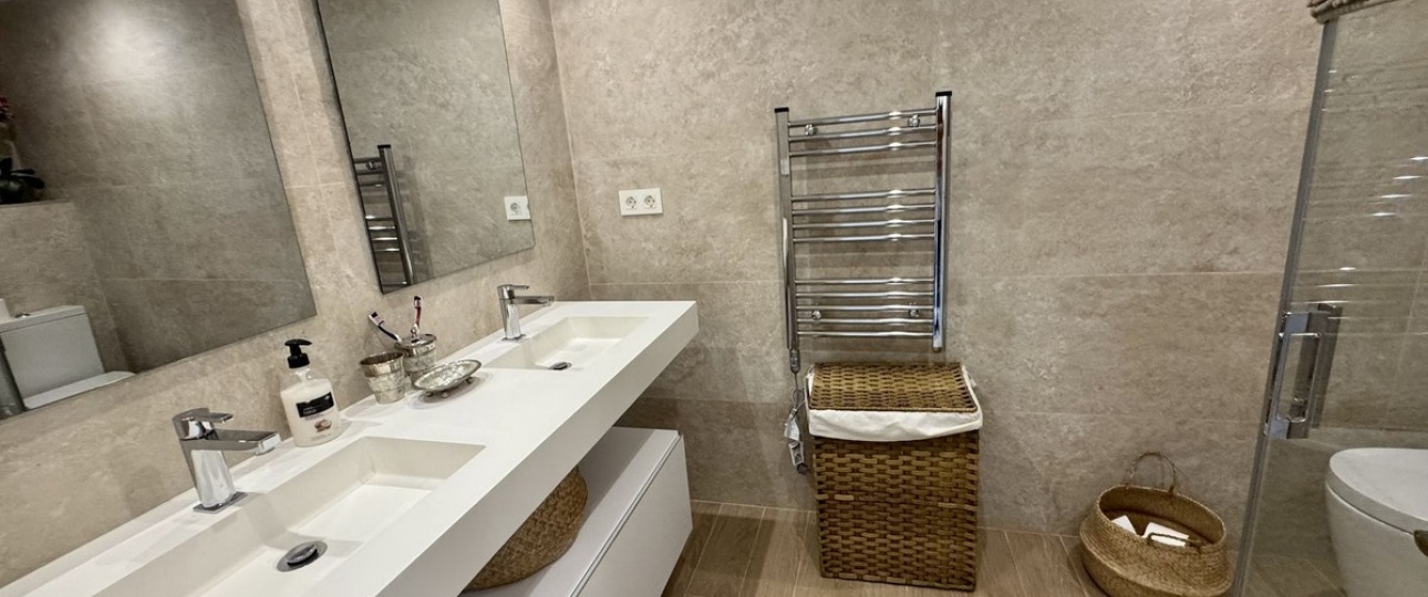 Wiederverkauf - apartment - Marbella - Guadalmina Baja
