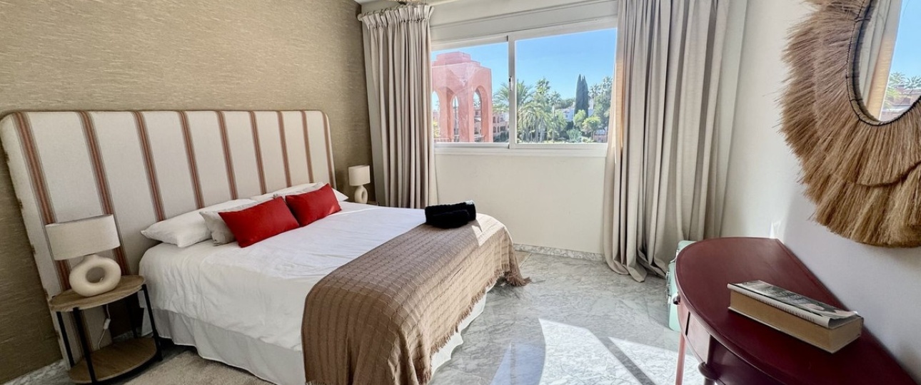 Wiederverkauf - apartment - Marbella - Guadalmina Baja