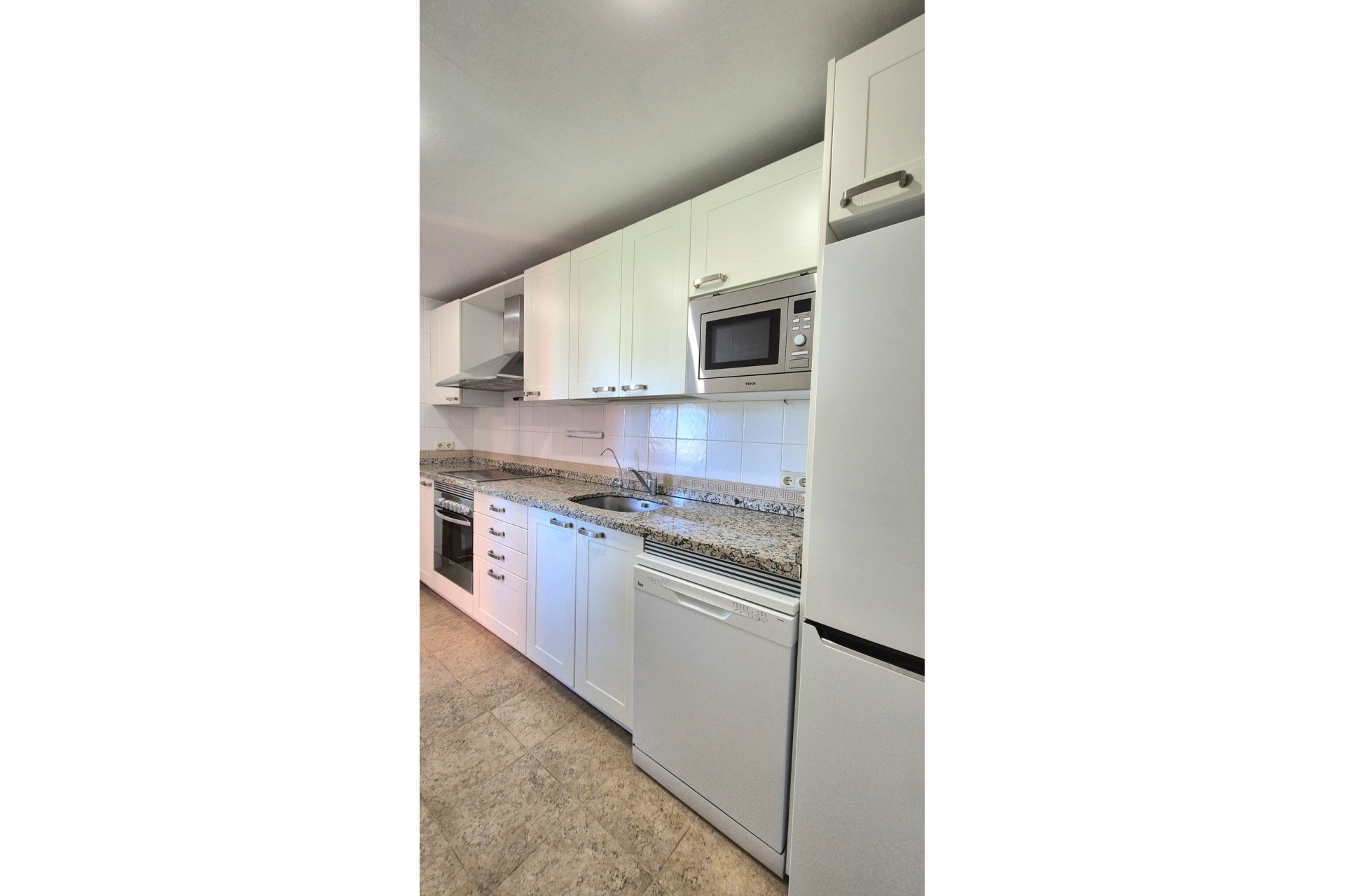 Wiederverkauf - apartment - Marbella - Guadalmina Baja