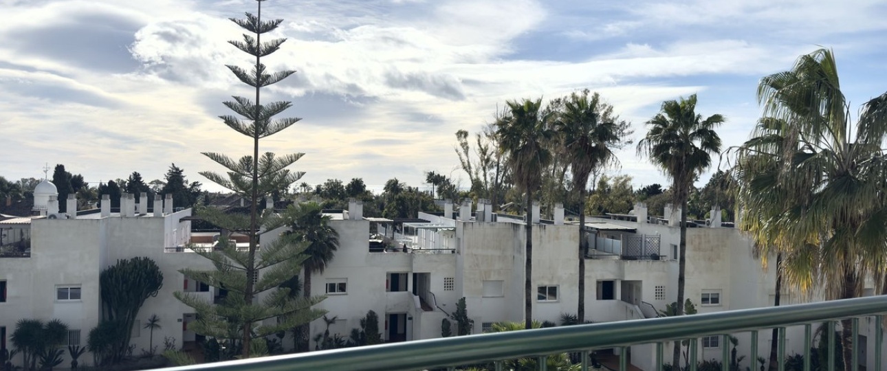 Wiederverkauf - apartment - Marbella - Guadalmina Baja