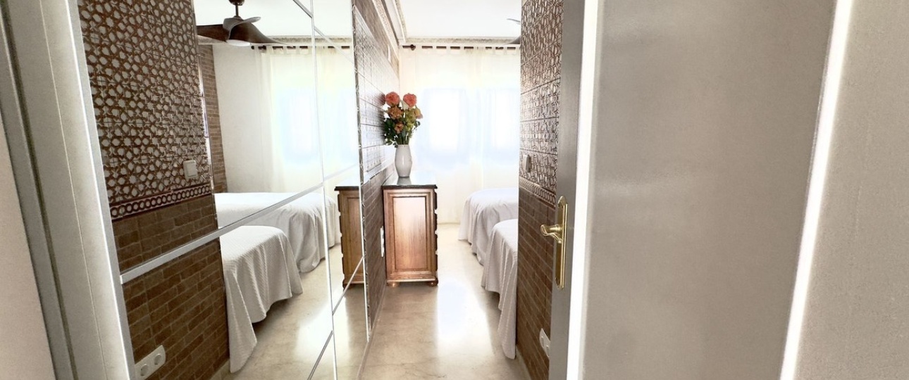 Wiederverkauf - apartment - Marbella - Guadalmina Baja