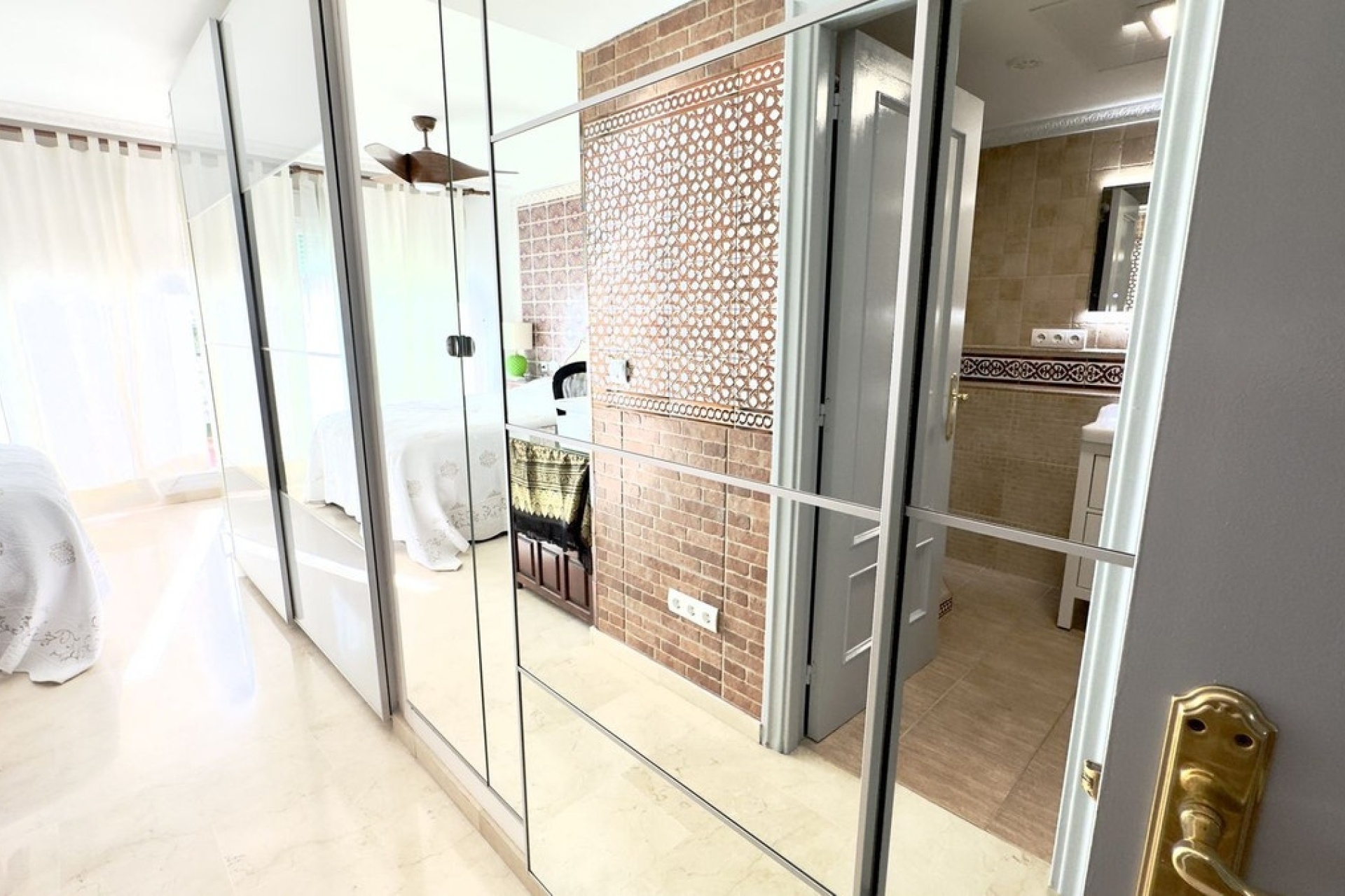 Wiederverkauf - apartment - Marbella - Guadalmina Baja