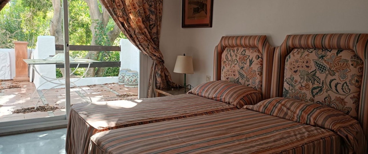 Wiederverkauf - apartment - Marbella - Guadalmina Baja