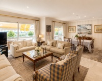 Wiederverkauf - apartment - Marbella - Guadalmina Baja