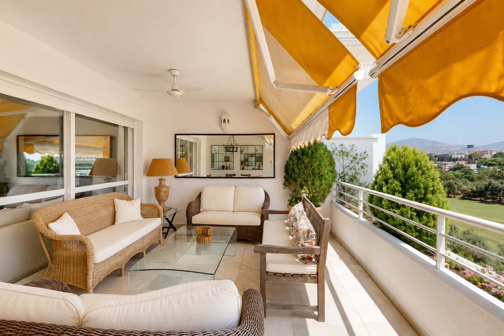 Wiederverkauf - apartment - Marbella - Guadalmina Baja