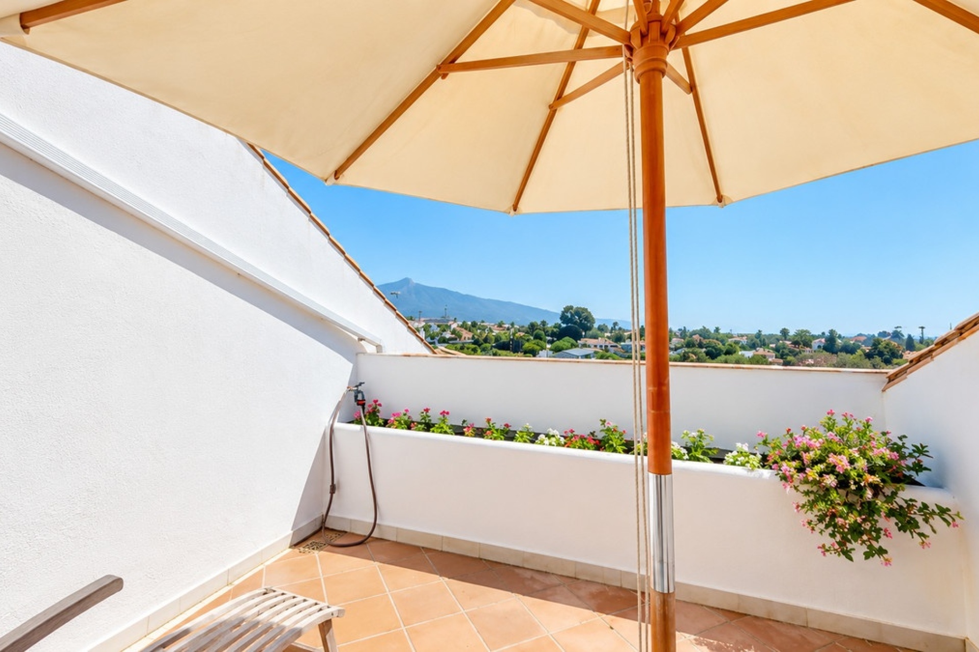 Wiederverkauf - apartment - Marbella - Guadalmina Baja