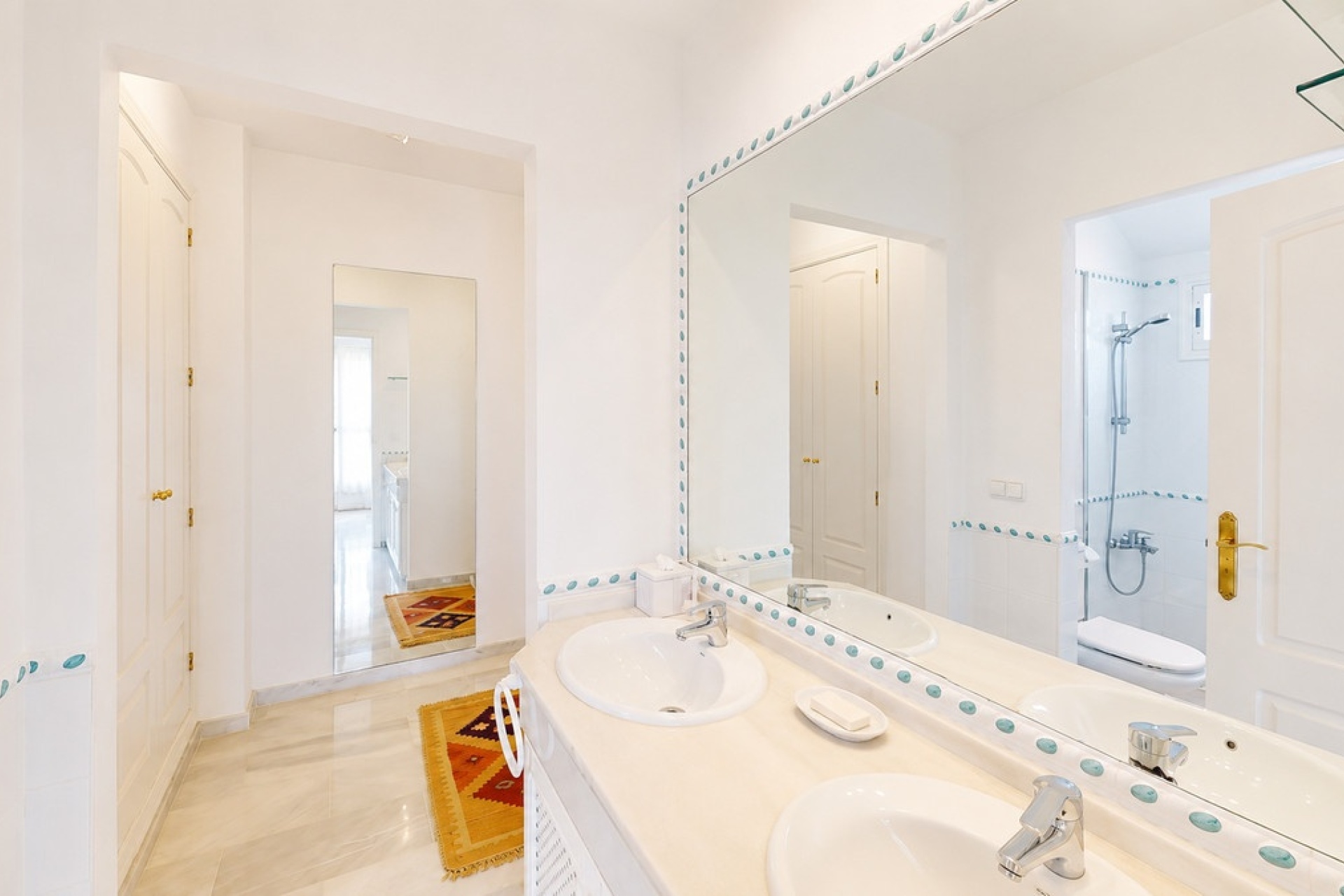 Wiederverkauf - apartment - Marbella - Guadalmina Baja