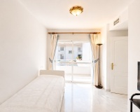Wiederverkauf - apartment - Marbella - Guadalmina Baja