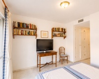 Wiederverkauf - apartment - Marbella - Guadalmina Baja