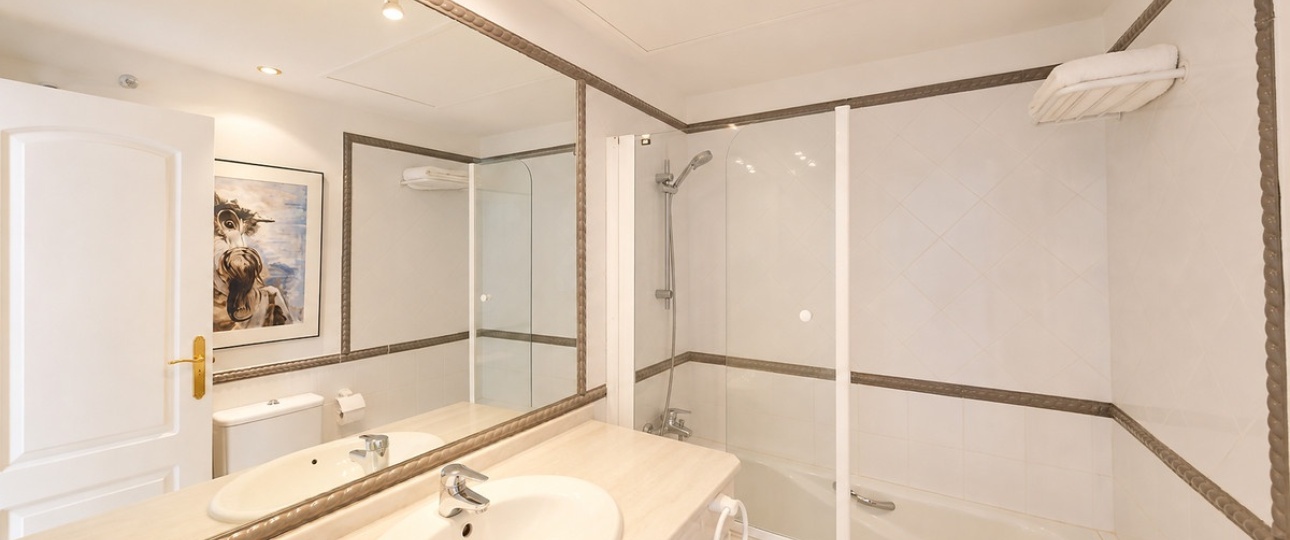Wiederverkauf - apartment - Marbella - Guadalmina Baja
