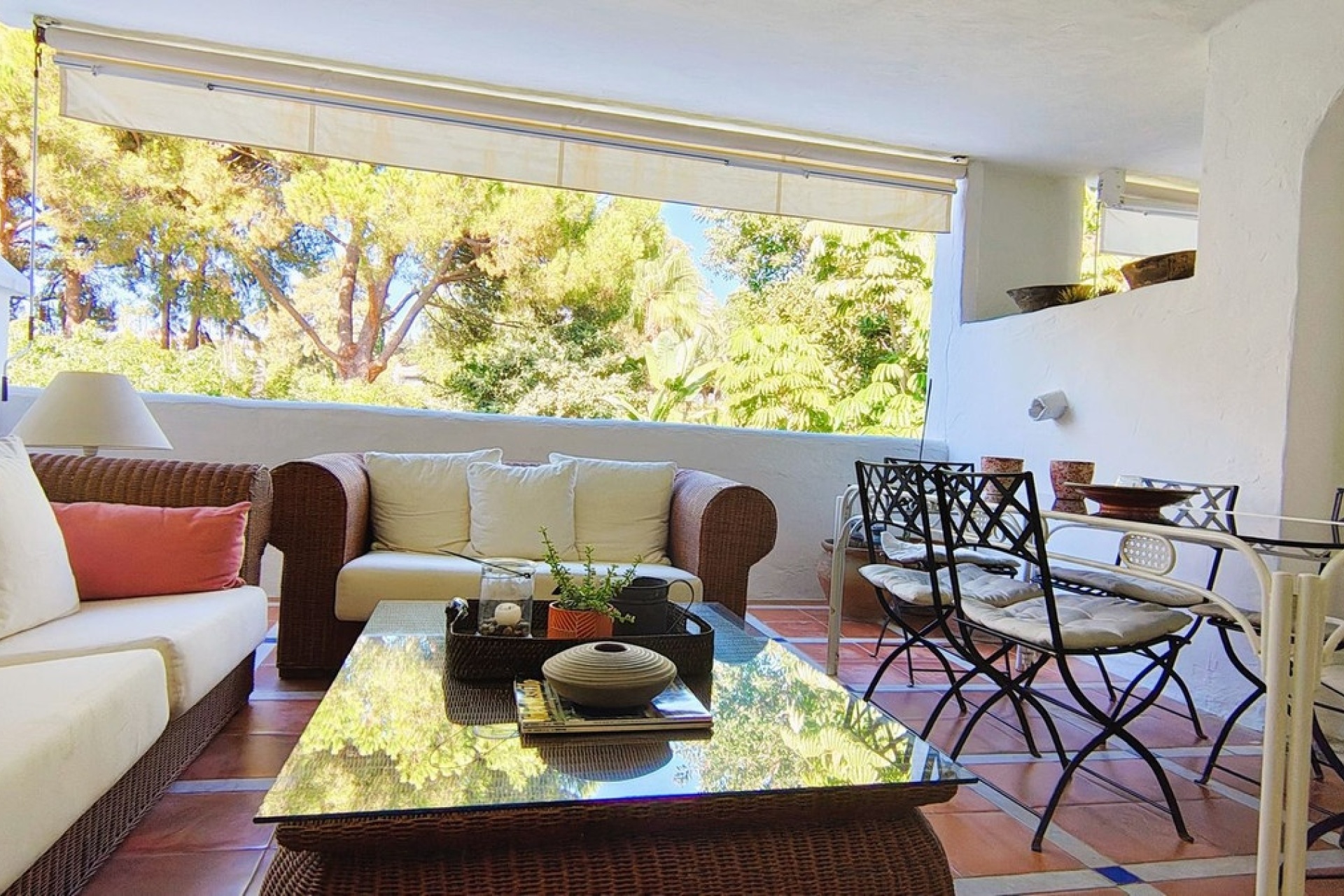 Wiederverkauf - apartment - Marbella - Guadalmina Baja