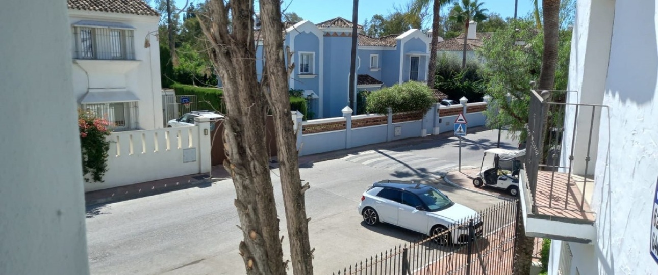 Wiederverkauf - apartment - Marbella - Guadalmina Baja