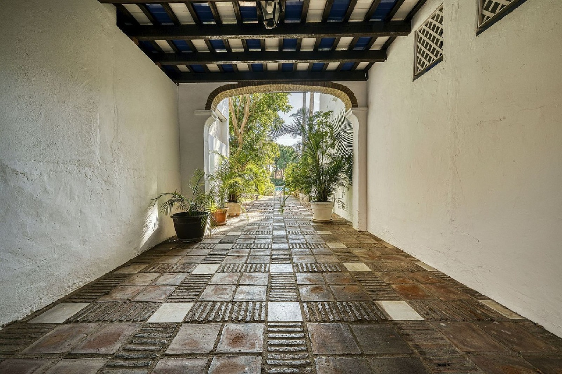 Wiederverkauf - apartment - Marbella - Guadalmina Baja