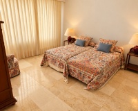 Wiederverkauf - apartment - Marbella - Guadalmina Baja