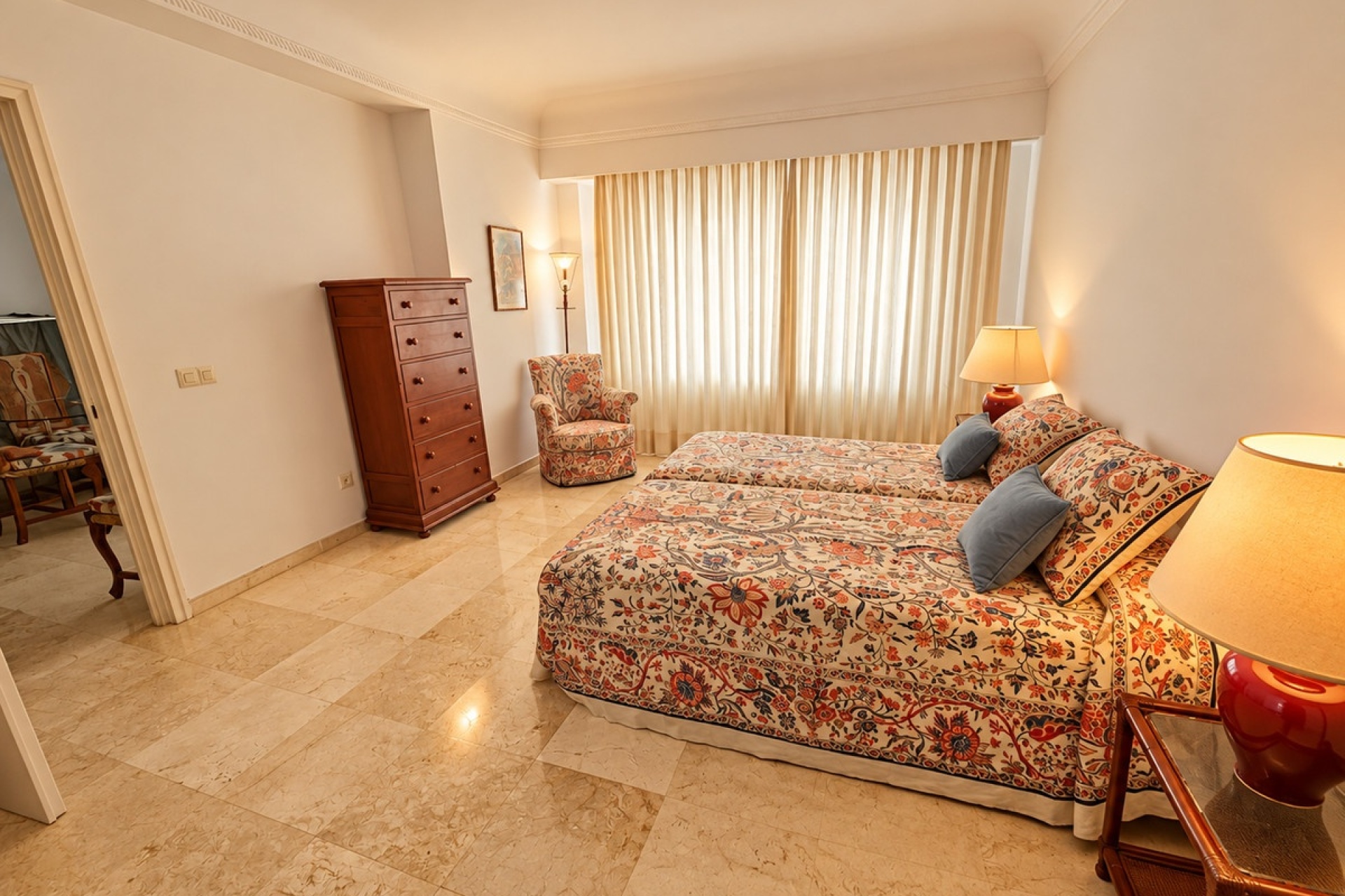 Wiederverkauf - apartment - Marbella - Guadalmina Baja