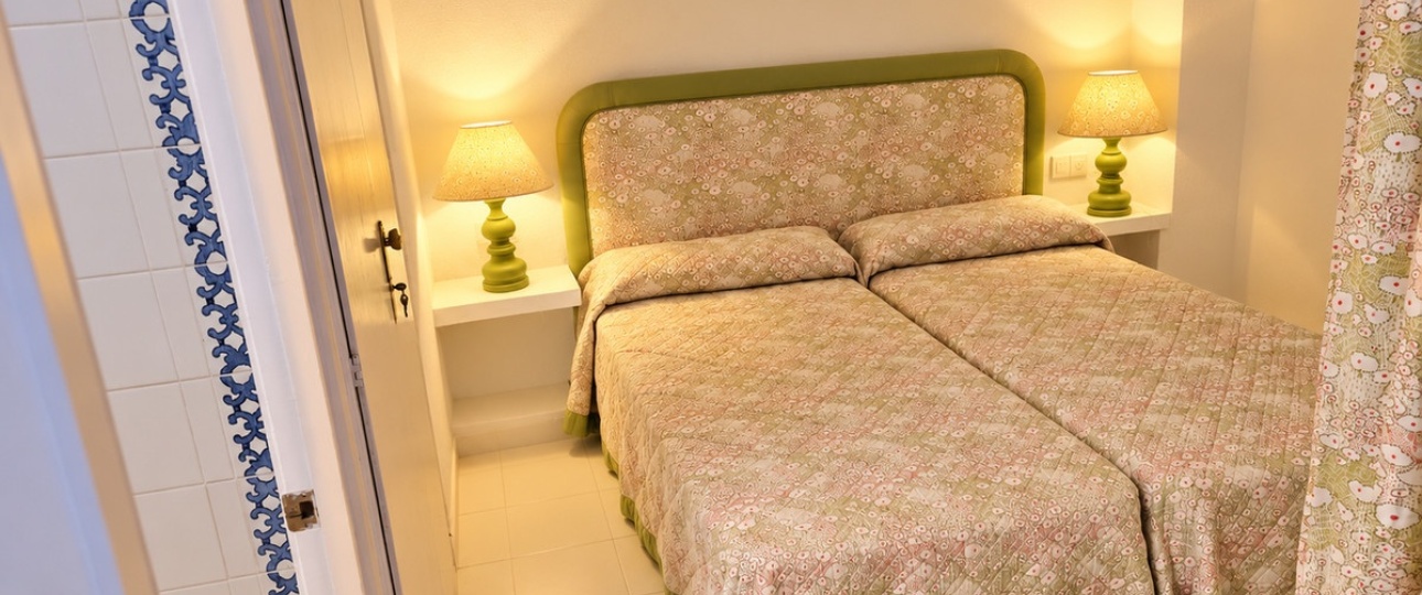 Wiederverkauf - apartment - Marbella - Guadalmina Baja