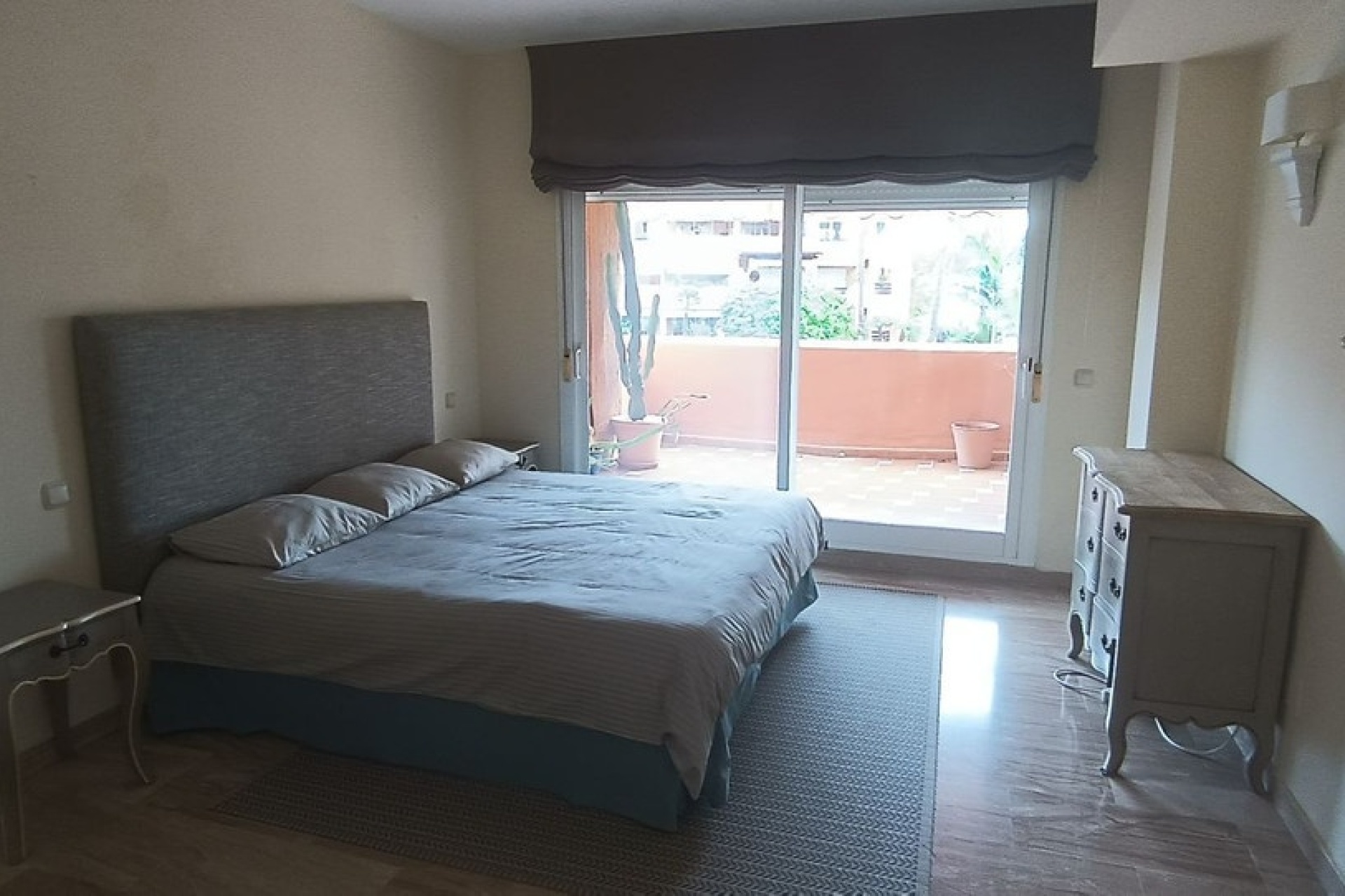 Wiederverkauf - apartment - Marbella - Guadalmina Baja