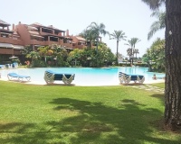 Wiederverkauf - apartment - Marbella - Guadalmina Baja