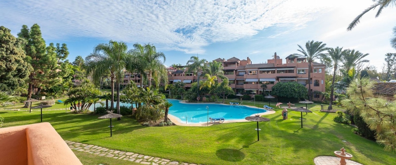 Wiederverkauf - apartment - Marbella - Guadalmina Baja
