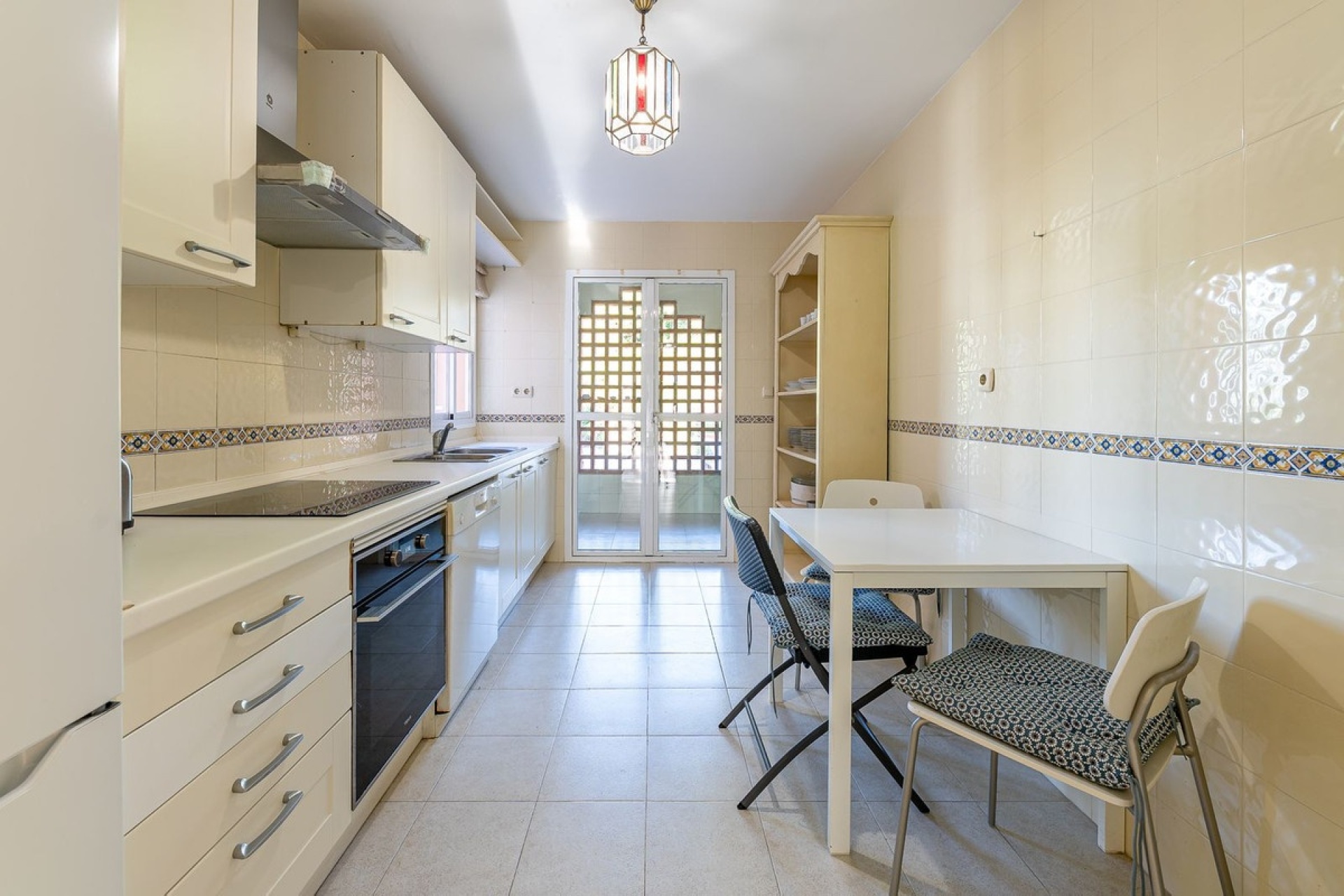 Wiederverkauf - apartment - Marbella - Guadalmina Baja