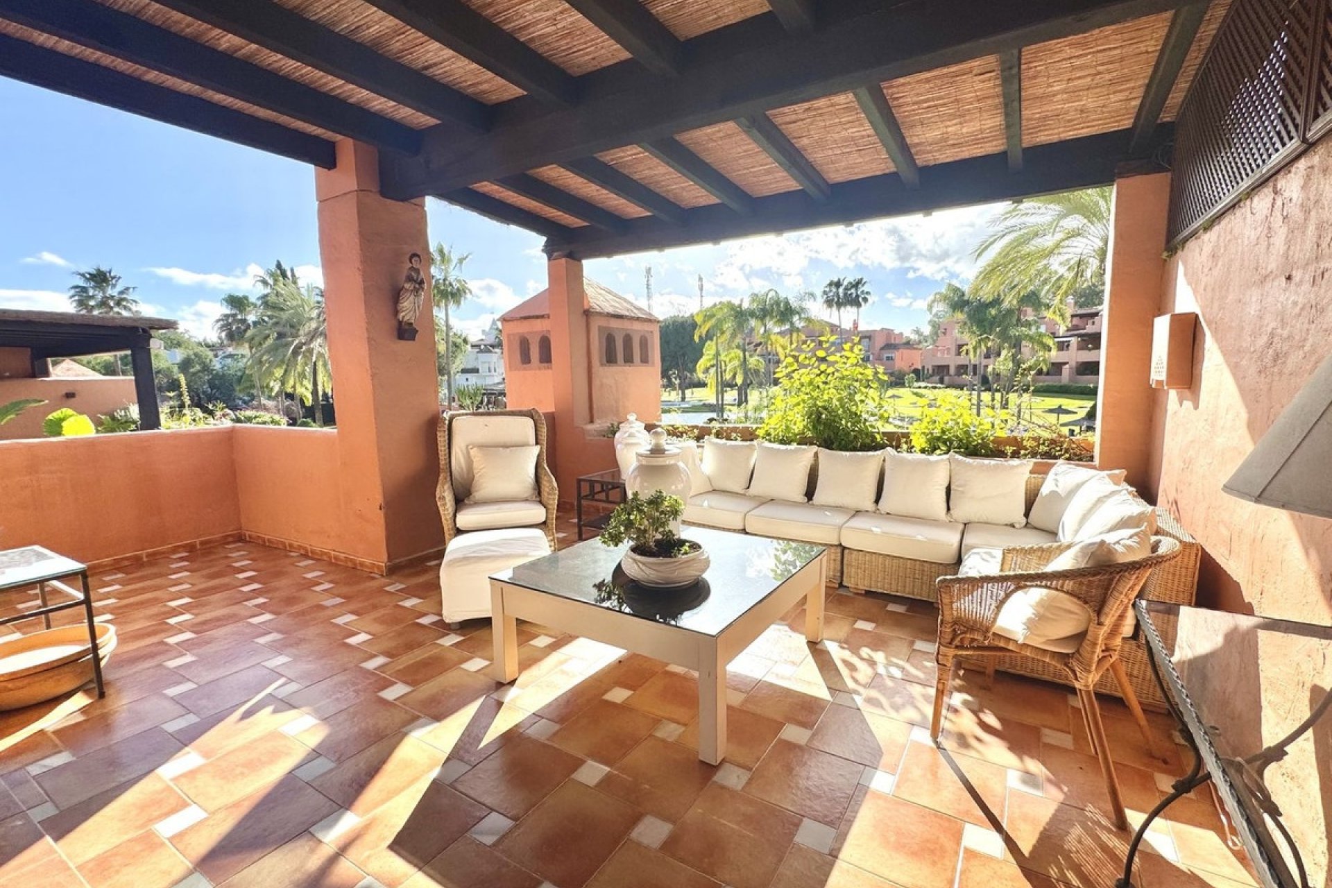 Wiederverkauf - apartment - Marbella - Guadalmina Baja