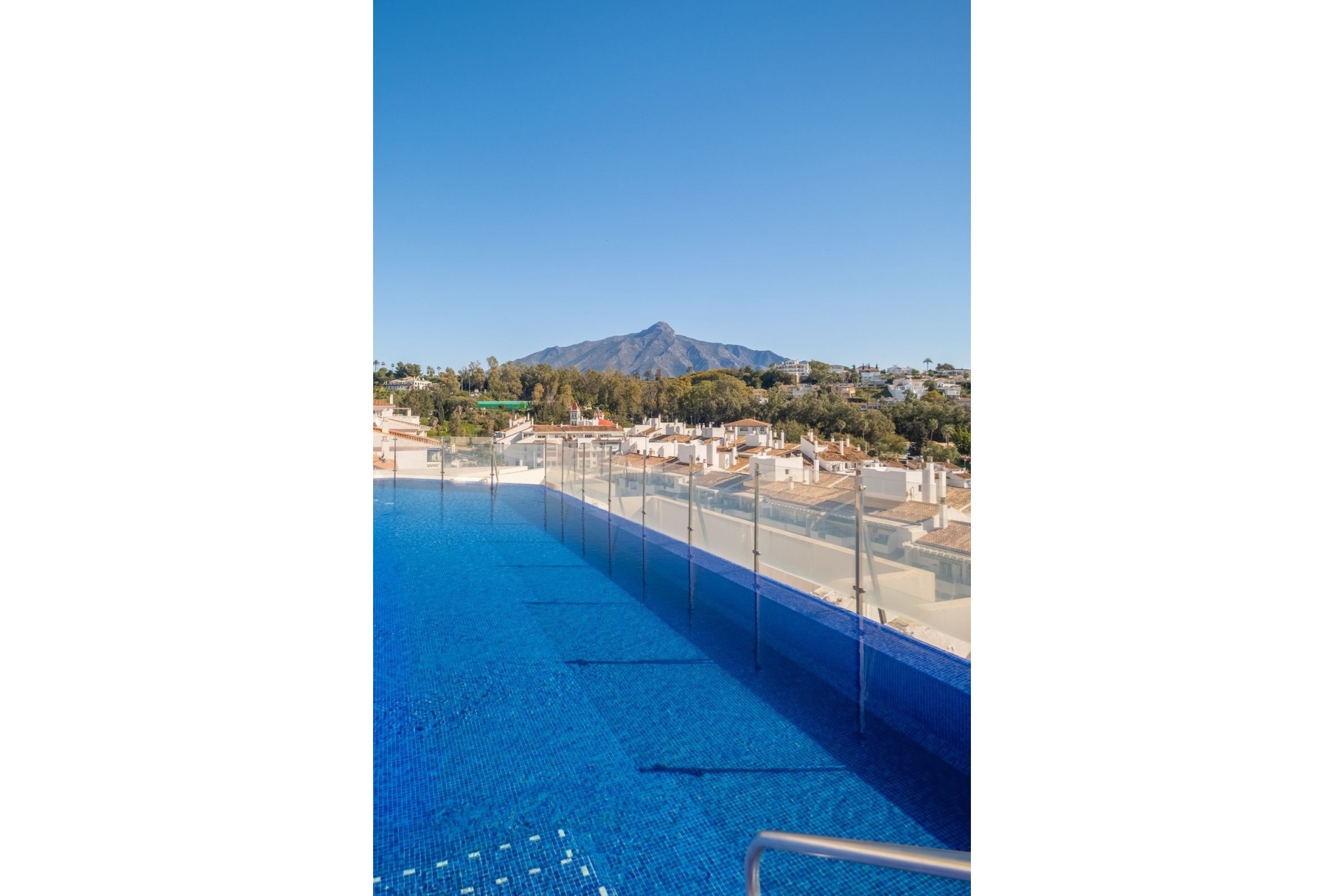 Wiederverkauf - apartment - Marbella - La Campana