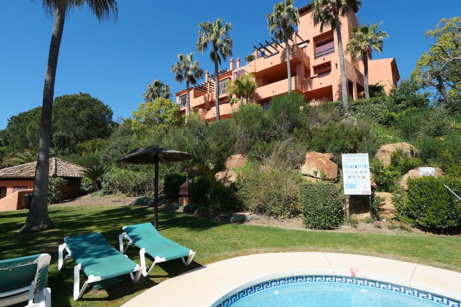Wiederverkauf - apartment - Marbella - La Mairena