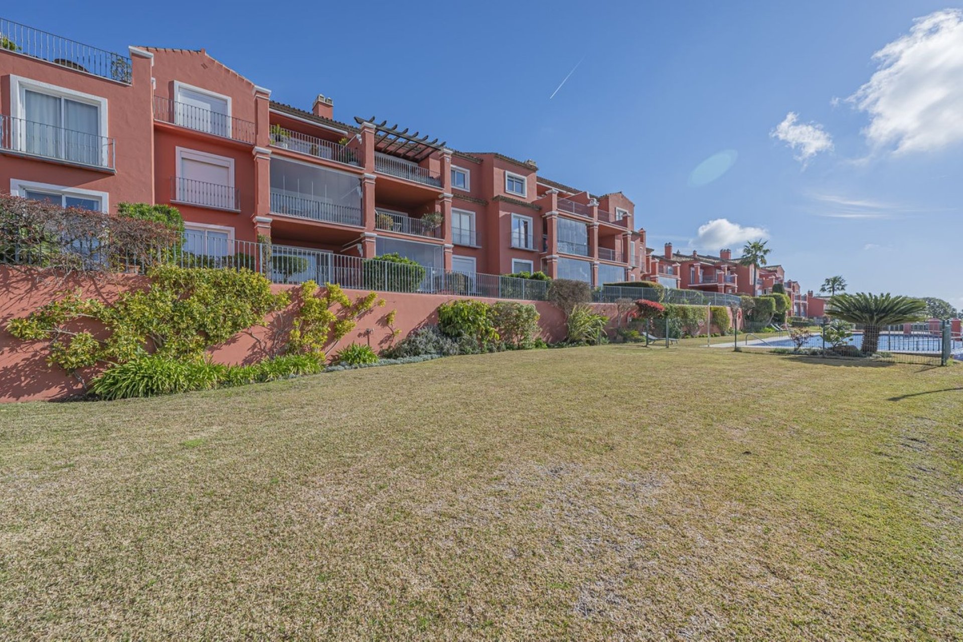 Wiederverkauf - apartment - Marbella - La Mairena