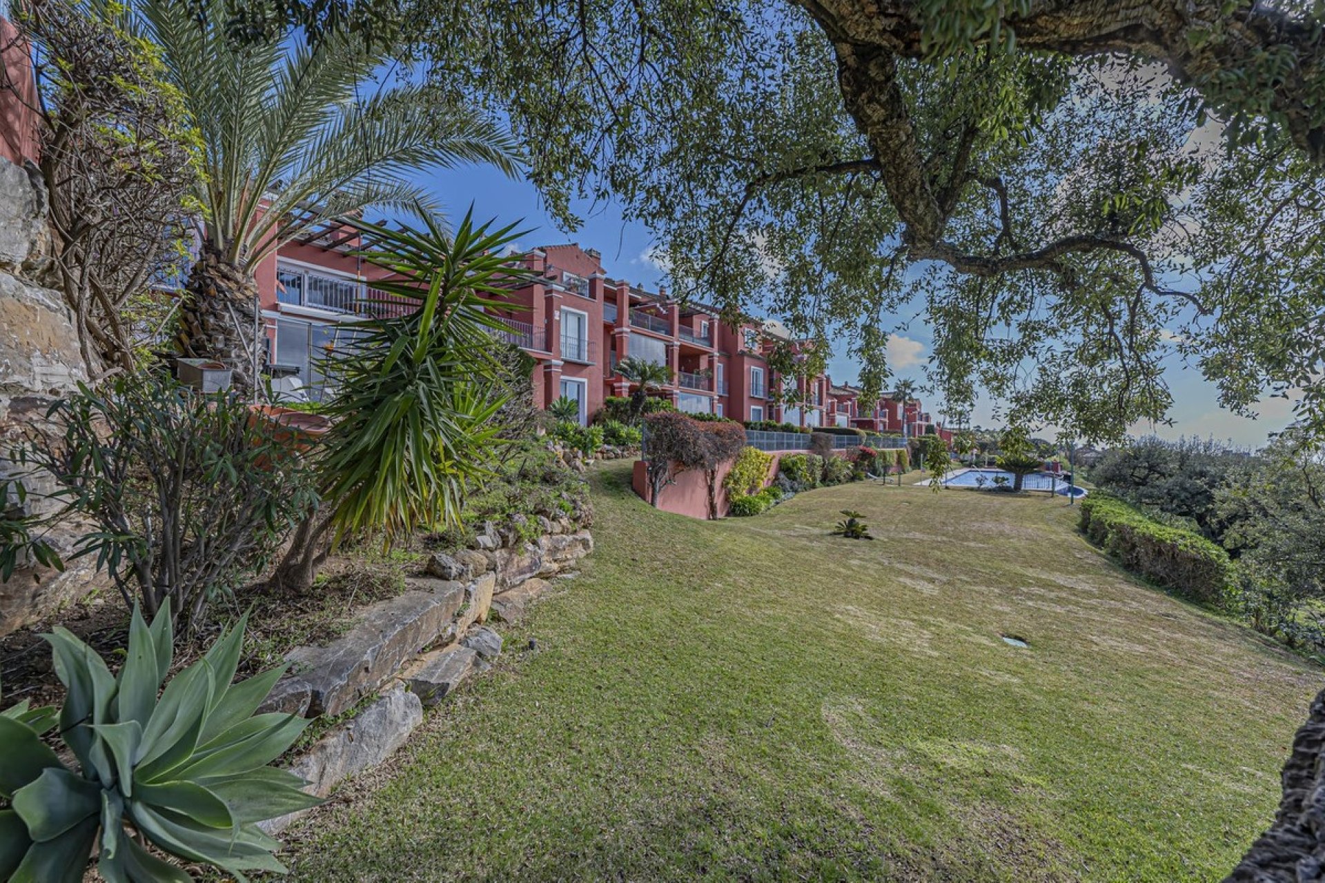 Wiederverkauf - apartment - Marbella - La Mairena