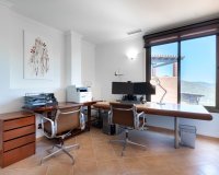 Wiederverkauf - apartment - Marbella - La Mairena