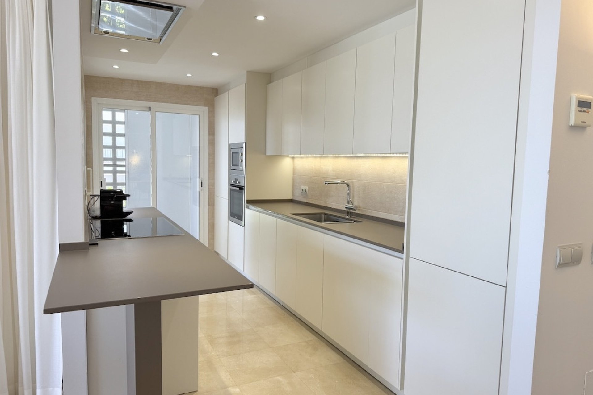 Wiederverkauf - apartment - Marbella - La Mairena