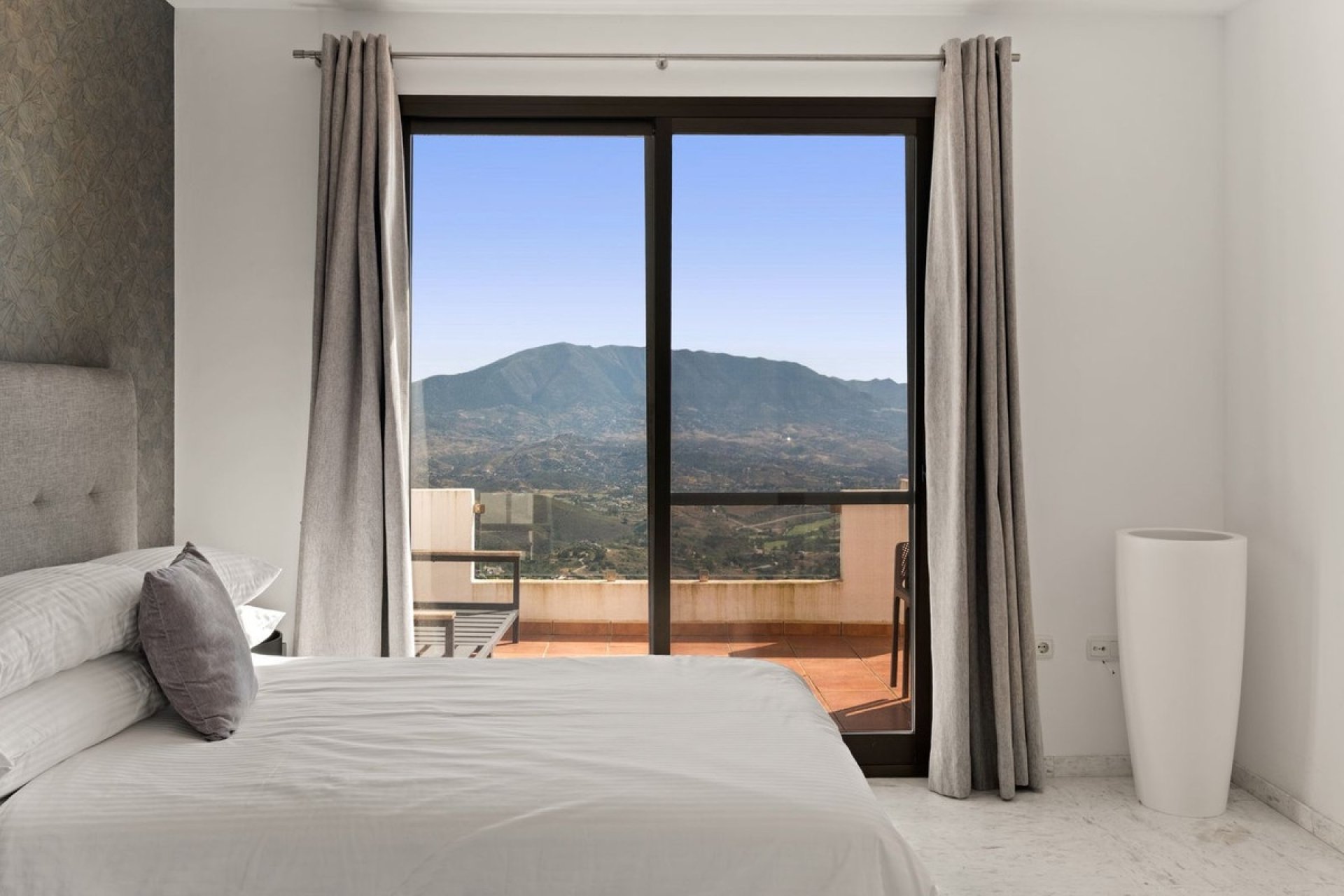 Wiederverkauf - apartment - Marbella - La Mairena