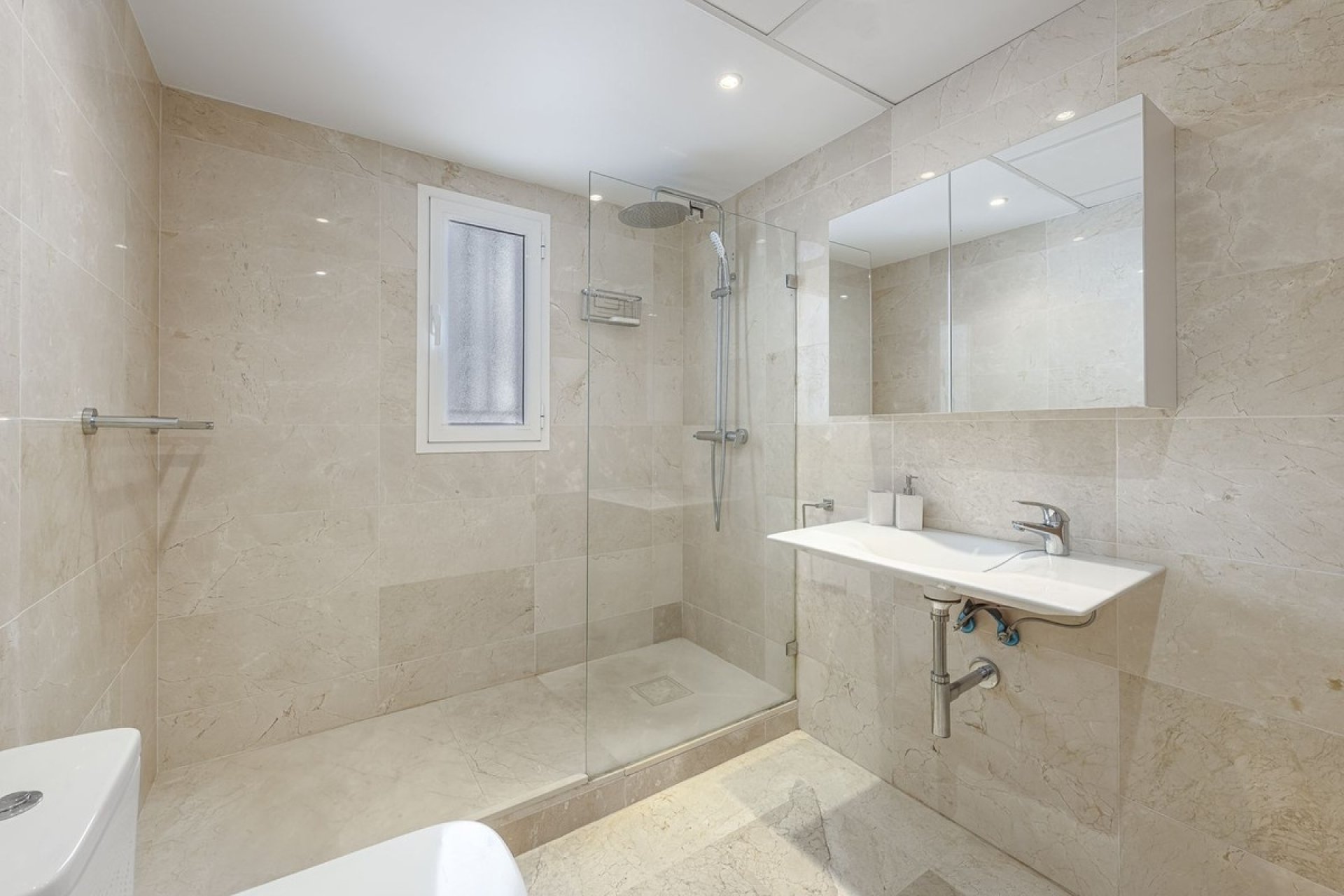 Wiederverkauf - apartment - Marbella - La Mairena