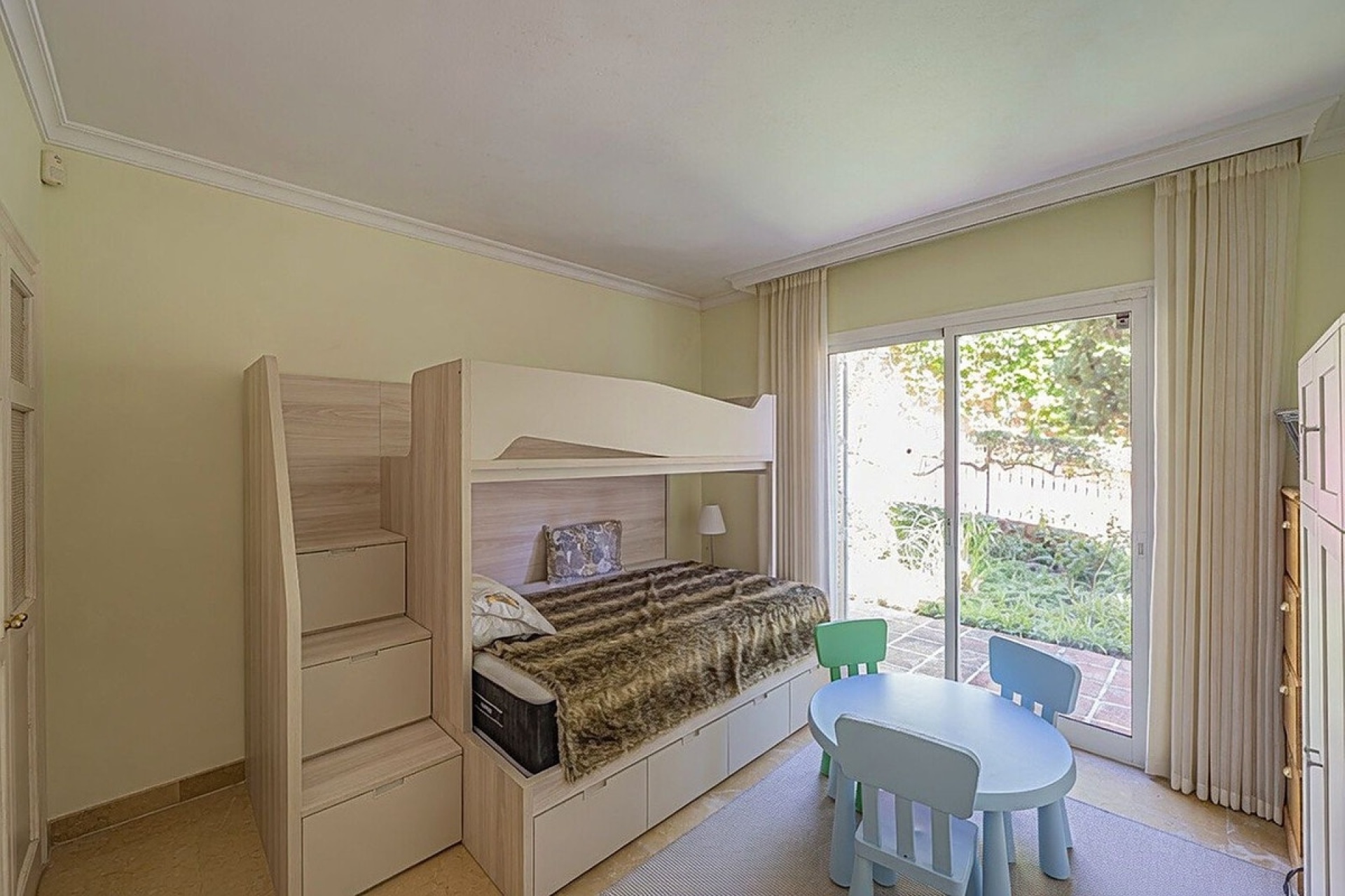 Wiederverkauf - apartment - Marbella - La Mairena