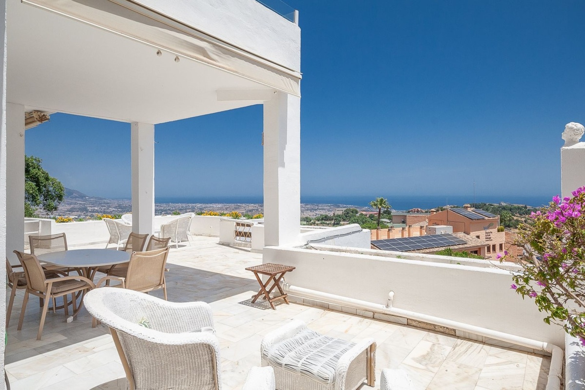 Wiederverkauf - apartment - Marbella - La Mairena