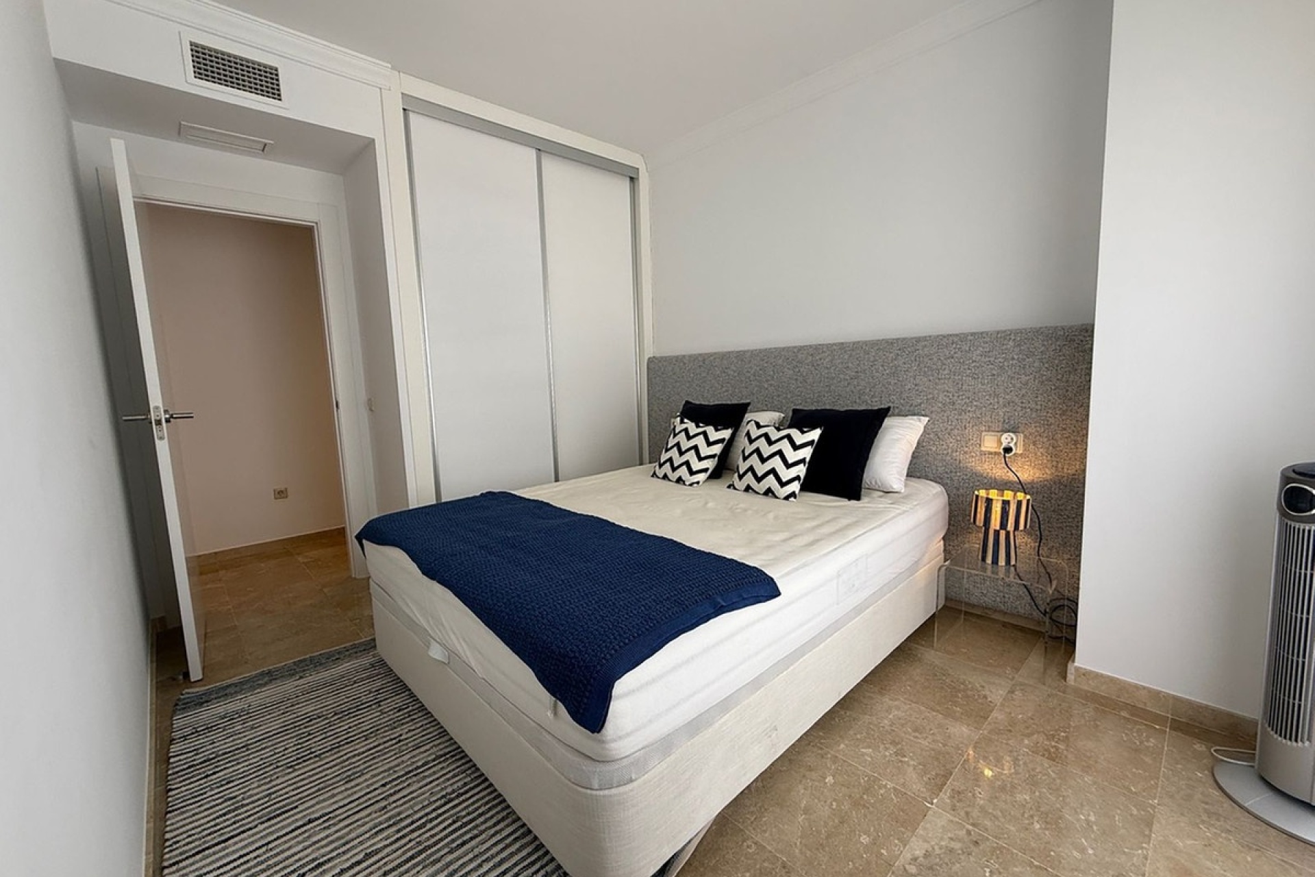 Wiederverkauf - apartment - Marbella - La Mairena