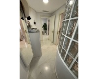 Wiederverkauf - apartment - Marbella - La Mairena