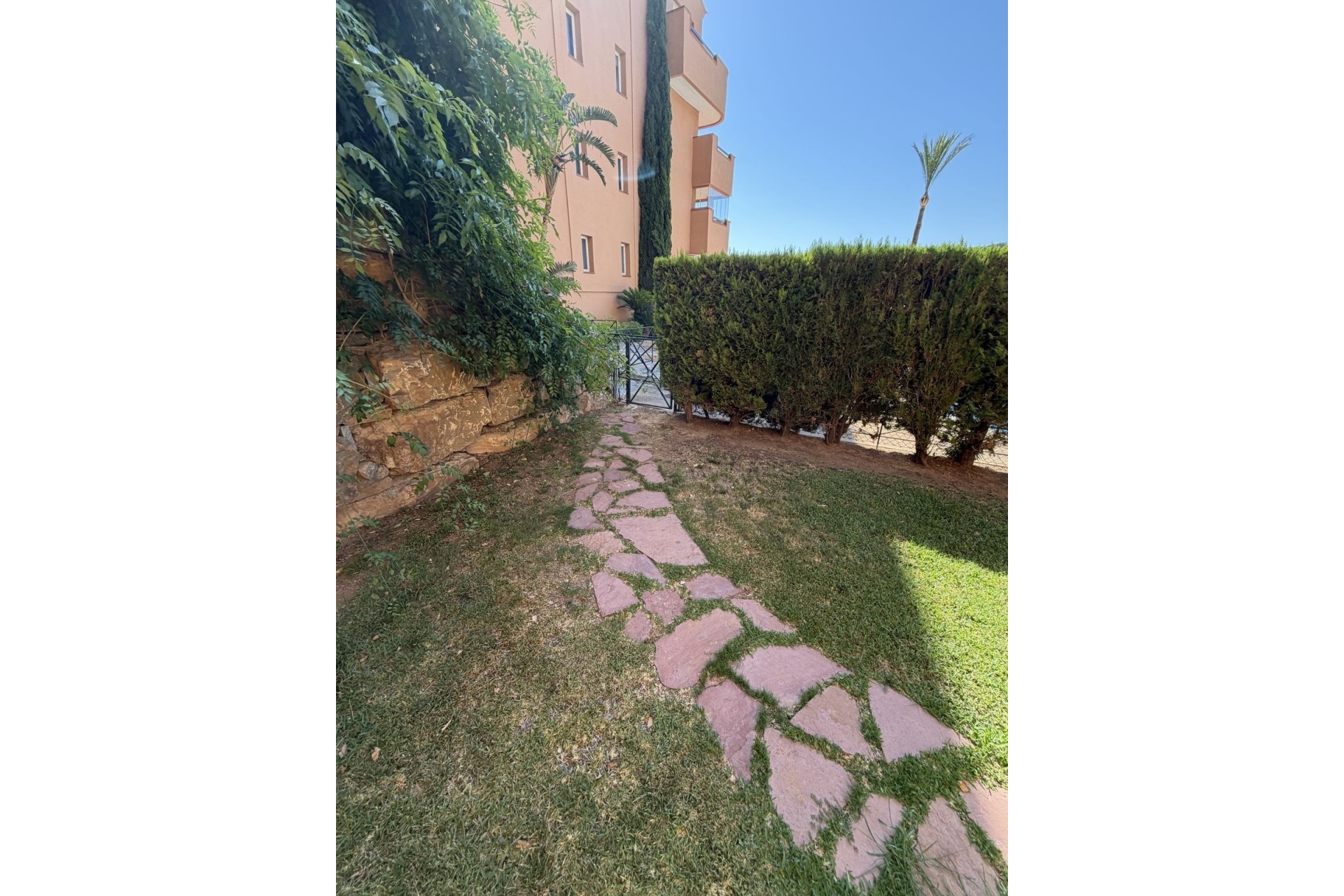 Wiederverkauf - apartment - Marbella - La Mairena