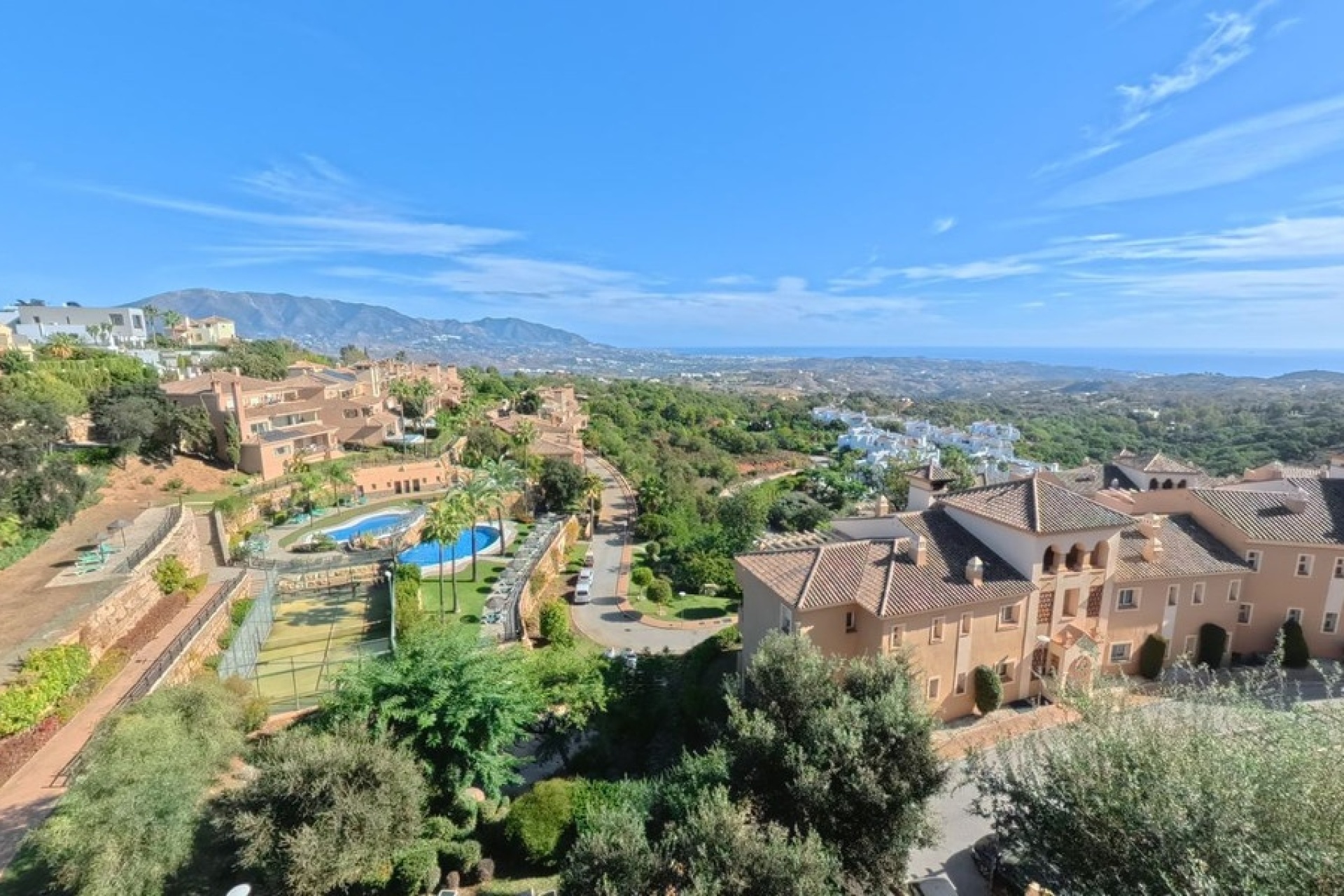 Wiederverkauf - apartment - Marbella - La Mairena