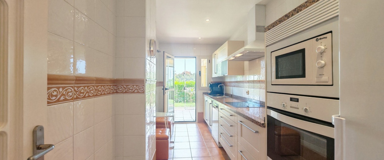 Wiederverkauf - apartment - Marbella - La Mairena