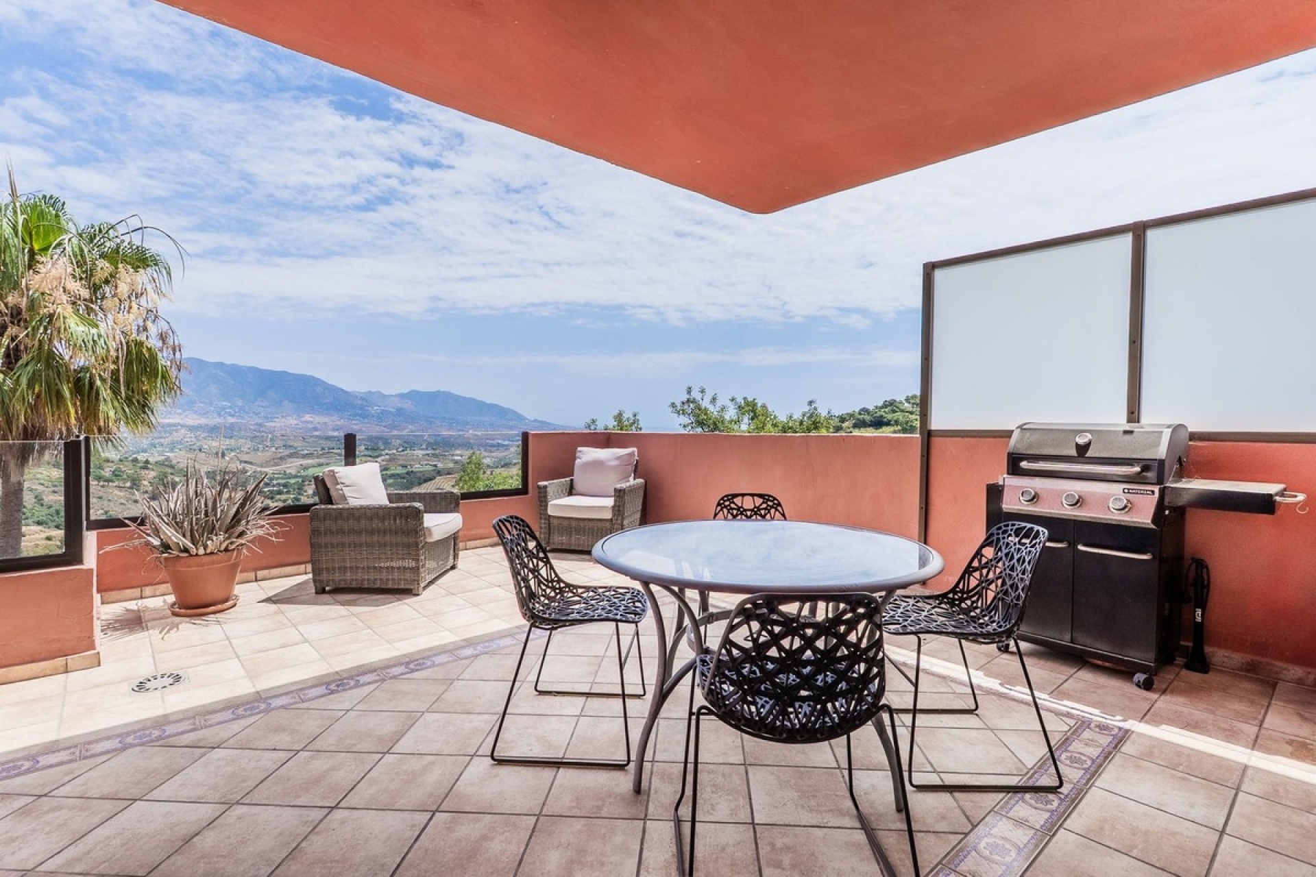 Wiederverkauf - apartment - Marbella - La Mairena