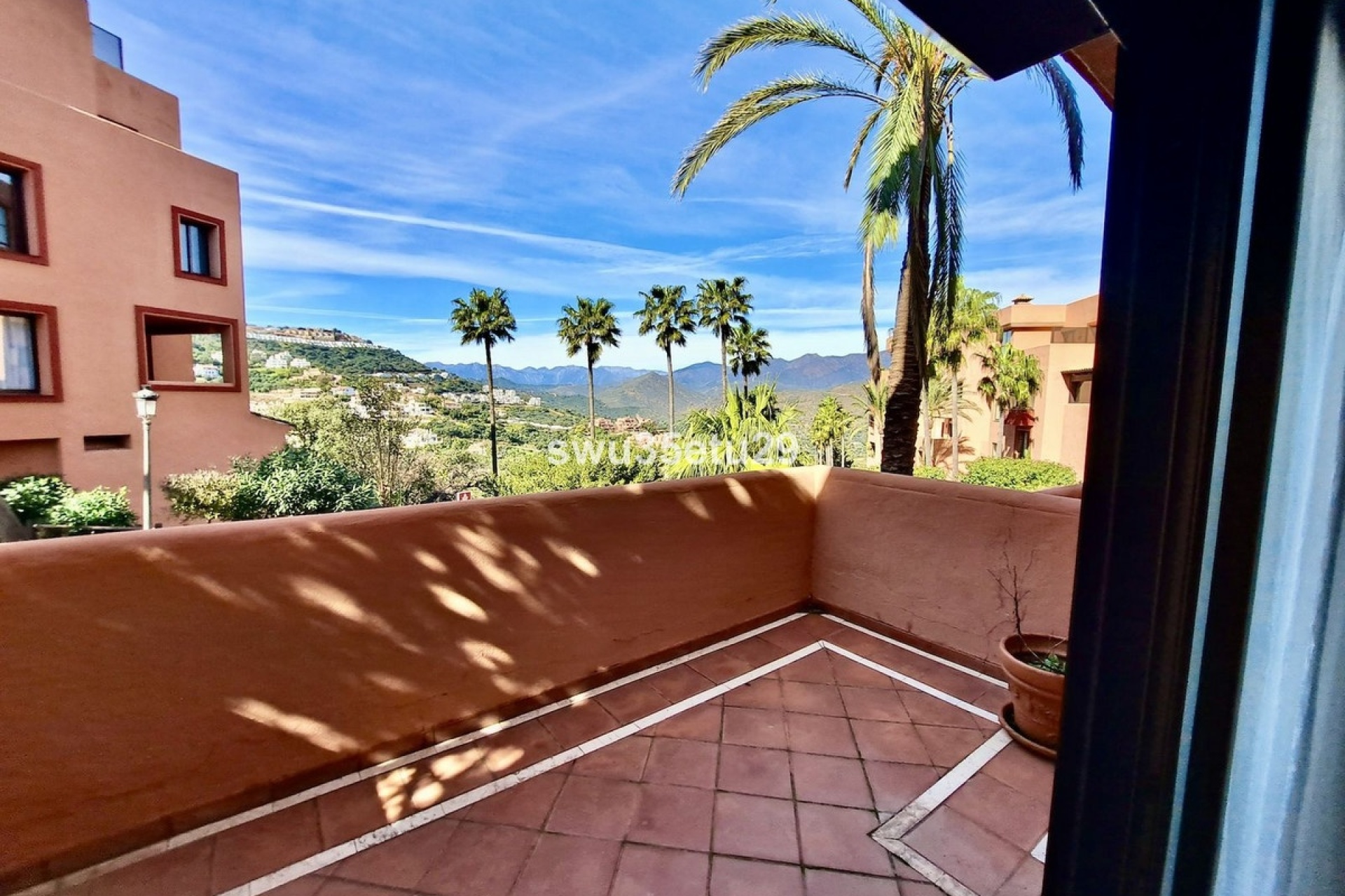 Wiederverkauf - apartment - Marbella - La Mairena