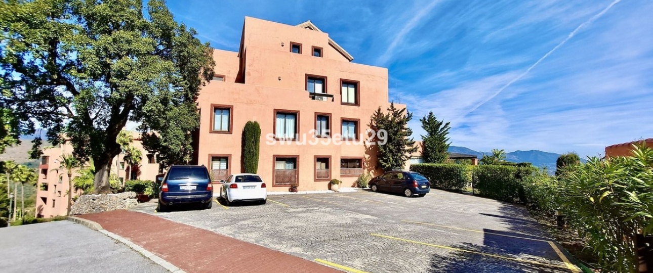 Wiederverkauf - apartment - Marbella - La Mairena