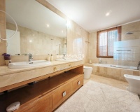 Wiederverkauf - apartment - Marbella - La Mairena