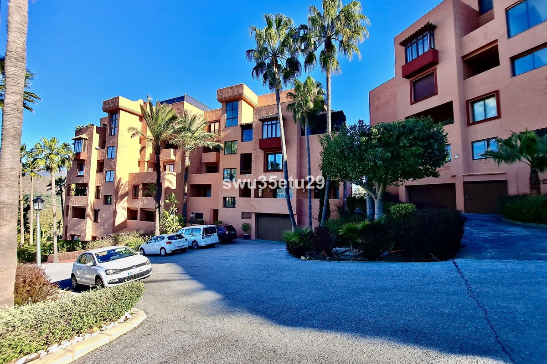 Wiederverkauf - apartment - Marbella - La Mairena