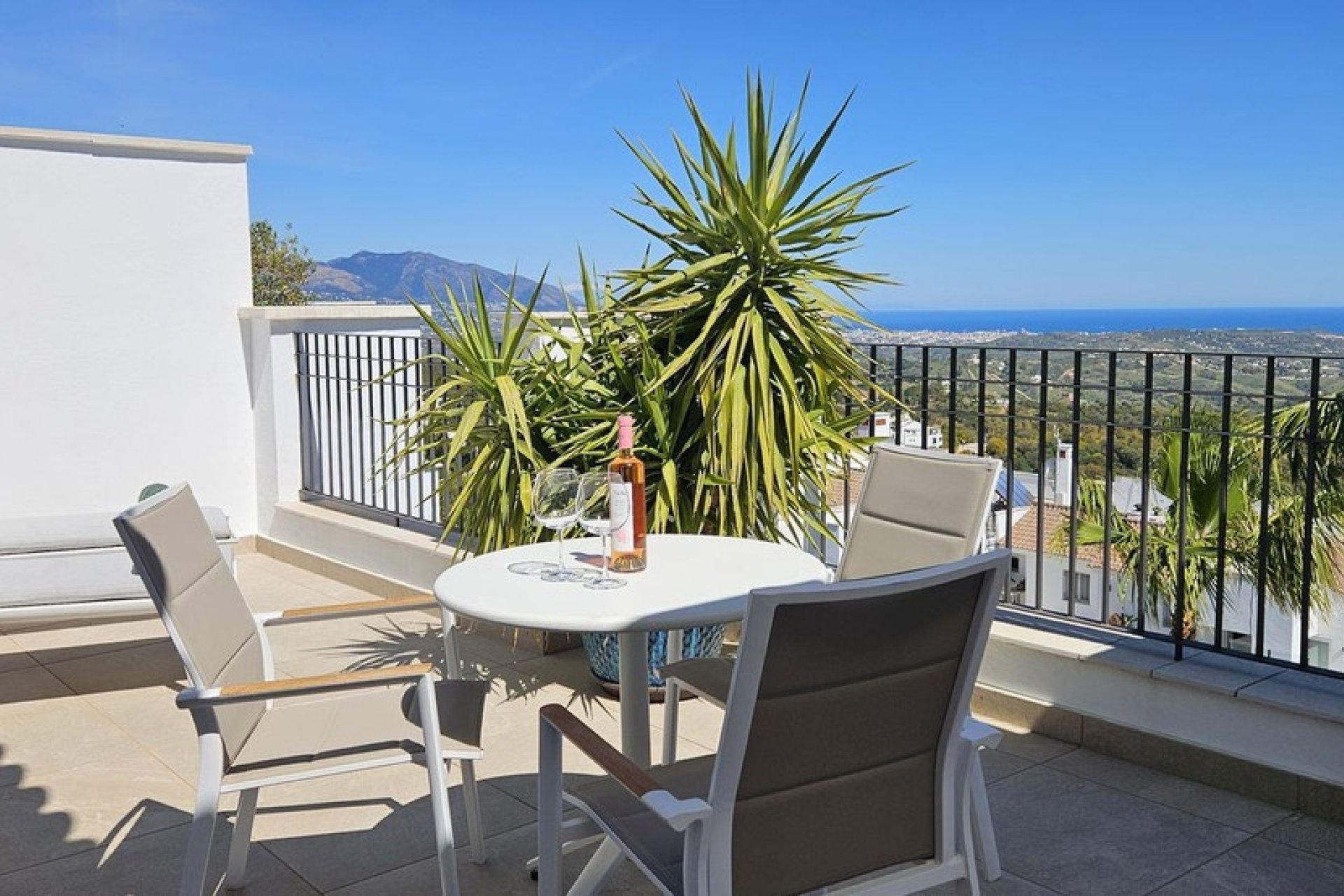 Wiederverkauf - apartment - Marbella - La Mairena