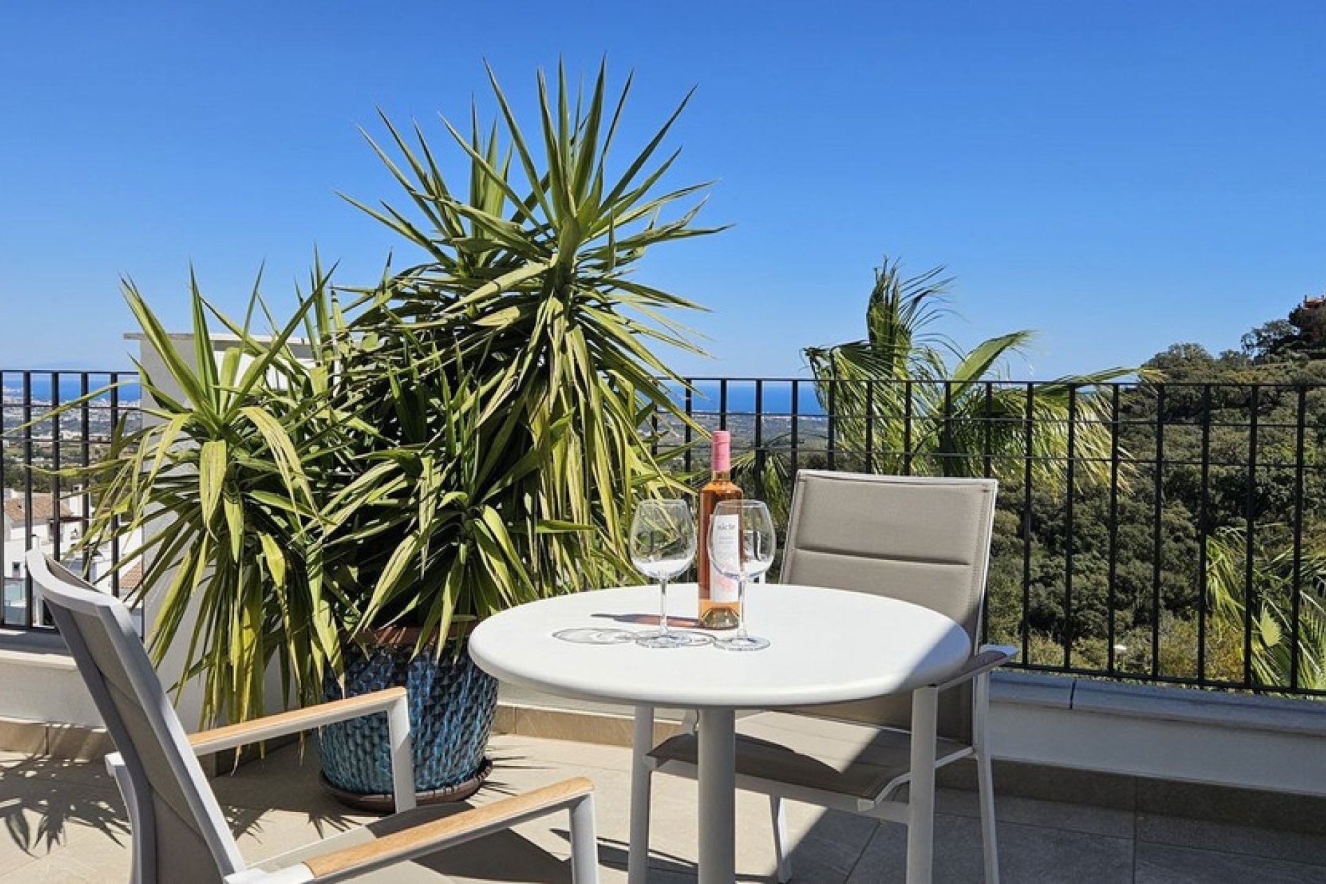 Wiederverkauf - apartment - Marbella - La Mairena