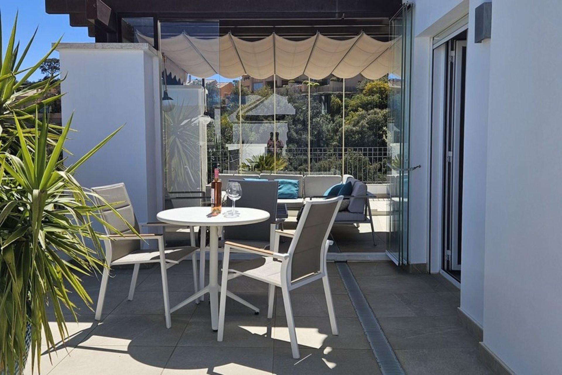 Wiederverkauf - apartment - Marbella - La Mairena