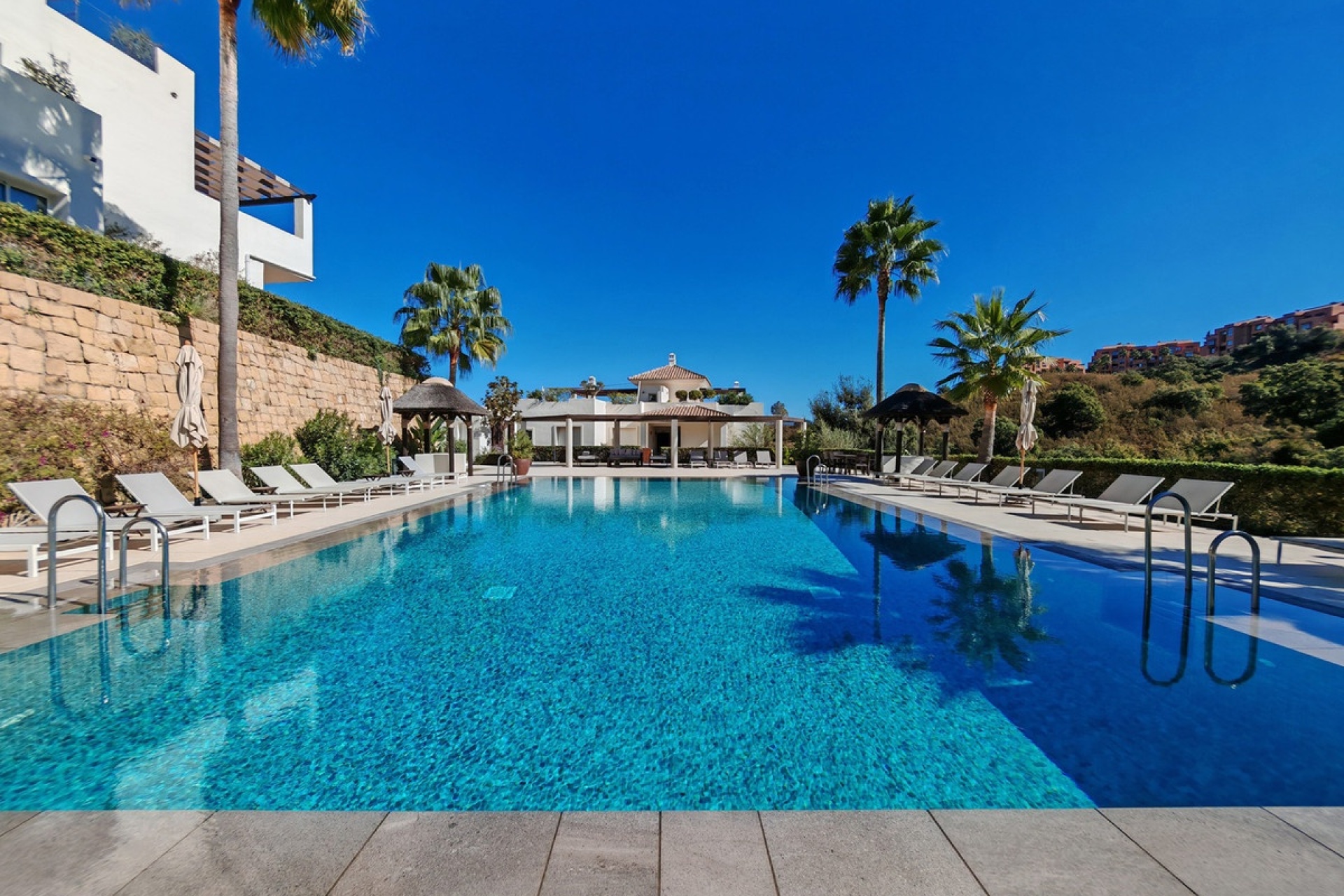 Wiederverkauf - apartment - Marbella - La Mairena